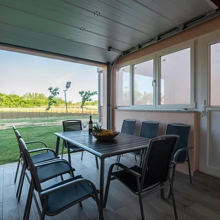 In Privlaka With Sea View, Balcony, Air Conditioning, Wifi 3598-1 Privlaka (Zadar)