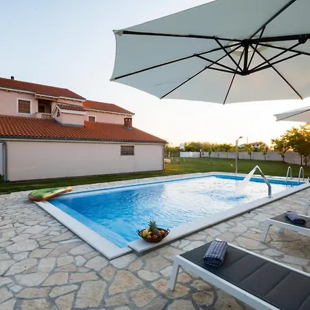 In Privlaka With Sea View, Balcony, Air Conditioning, Wifi 3598-1 Privlaka (Zadar)