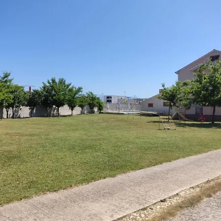 Appartement In With Sea View, Balcony, Air Conditioning, Wifi 3598-1 Privlaka (Zadar)